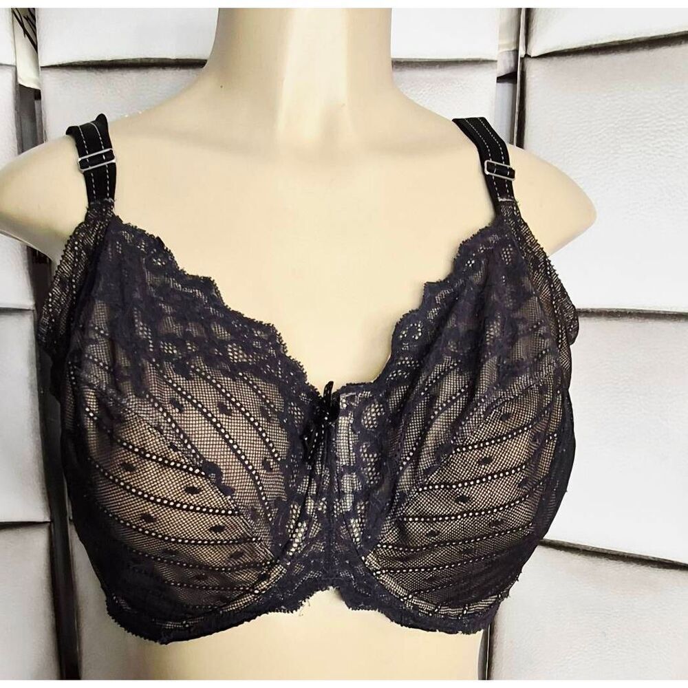 Chantelle bra